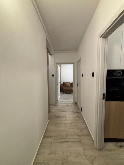 Garsoniera Bd-ul Ion Mihalache Metrou 1 Mai - 6 minute - 4