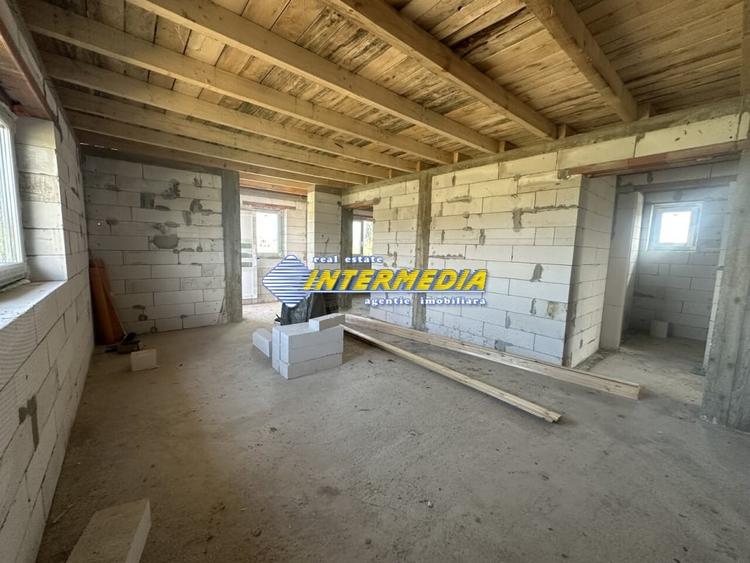 Casa in Rosu Teren 570 mp sau 1134 mp Terasa mare imprejmuit Barabant Alba - 7