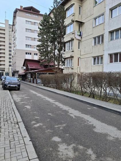 Apartament de inchiriat Campulung Moldovenesc, 2 camere decomandate,etaj 2,in centru - 1