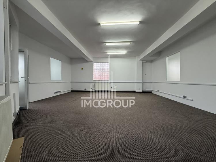 Spatiu de birouri | 3 incaperi | AC | 2 balcoane | 2 bai | 3 parcari - 2