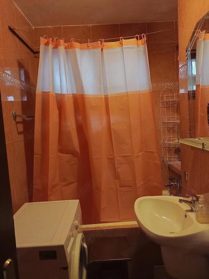 Dau spre inchiriere apt.de 2 camere mobilat. - 3