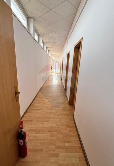 Spa?iu de birouri de 431mp in zona Kaufland Medias - 28