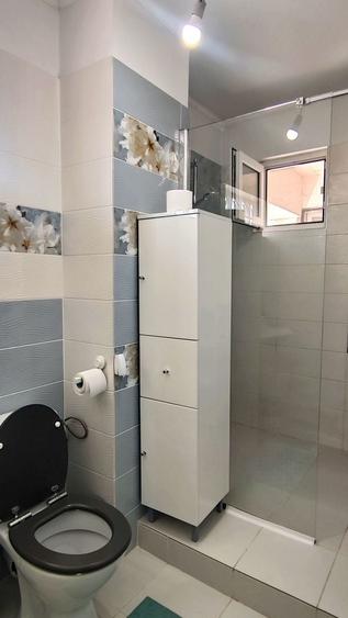 Apartament cu 2 camere decomandat în Titulescu