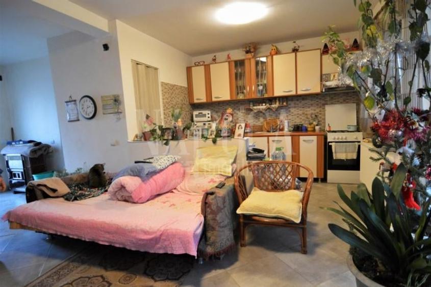 Casa 4 camere de vanzare in Floresti - 1