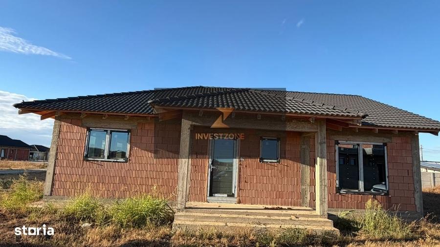 Casă cu 4 camere cu Teren 500 Mp în Sântandrei