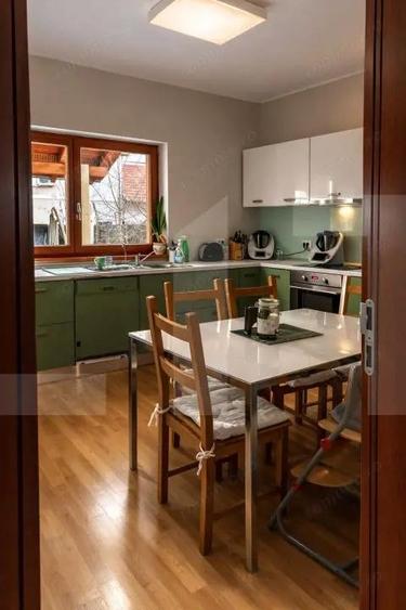 Vila de prestigiu in Aradul Nou Arhitectura premium, spa?iu generos ?i confort - 8