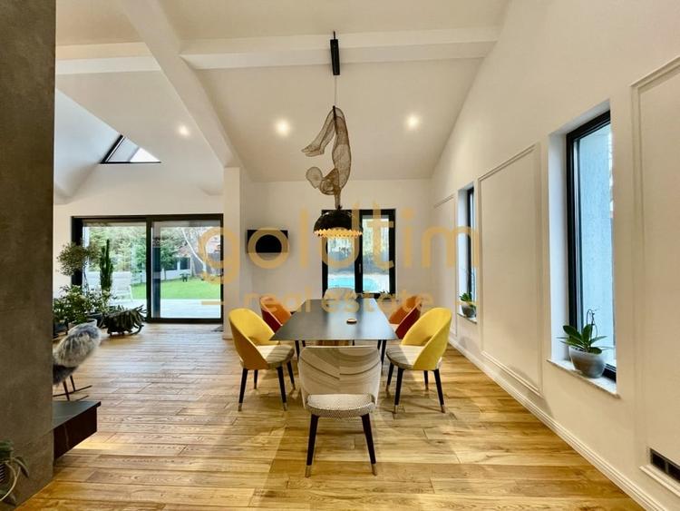 UNICA/ABSOLUT SUPERBA/ VILA INDIVIDUALA/IANCU NICOLAE/CURTE GENEROASA - 37