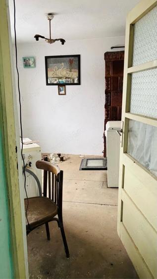 Vand casa ?i teren Pucioasa - 7