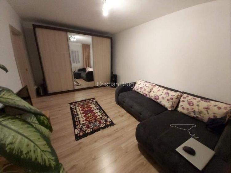 Apartament 2 camere Stefan cel Mare