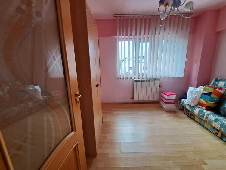 Ultracentral Târgoviște,  vânzare apartament 4camere/2balcoane - 13