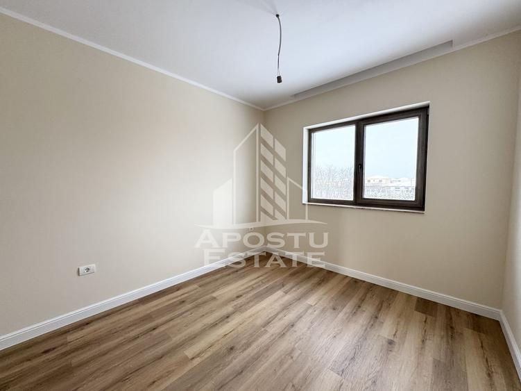 Duplex cu perete dublu, 4 camere si 3 bai finalizat, toate utilitatile - 21