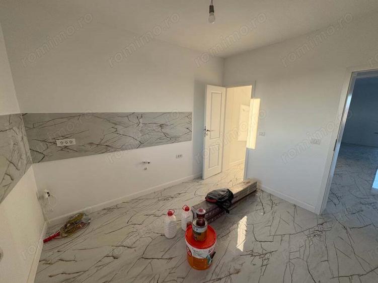 Comision 0%. Pompa de caldura si panouri. Despartit prin camera tehnica - 3