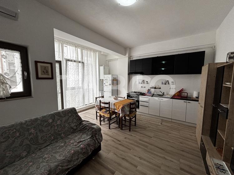 Apartament de vanzare 2 camere prima afisare zona Doamna Stanca - 2