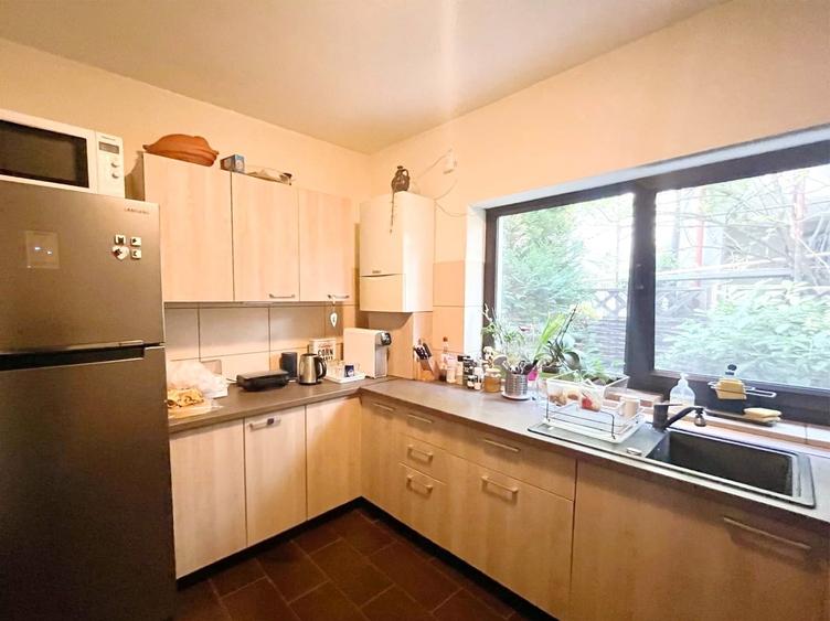 Casa superba langa padurea Baneasa, liceul Francez, metrou Paris, curte proprie - 9