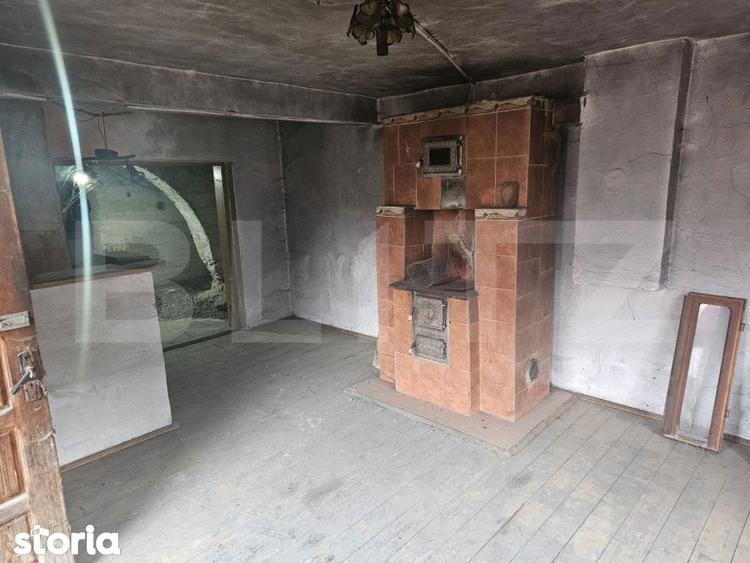 Casa cu 4 camere, demisol si teren 300 mp, Mihoesti, Campeni - 8
