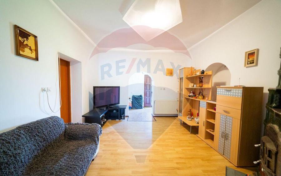 Casa cu 3 apartamente, piscina ?i 1000 mp teren, vanz... - 14