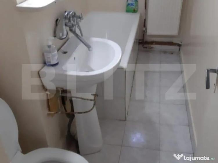 Apartament cu 2 camere, semidecomandat, zona 9 Mai - 2