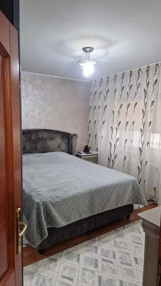Apartament 3 camere, decomandat, etajul 3 - 3