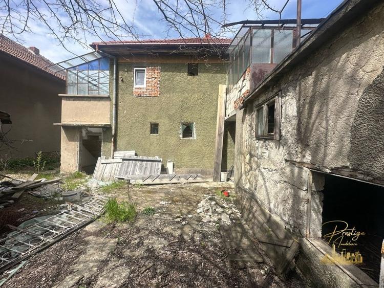 Casa renovabila cu teren generos de 700 mp in zona Garii - Oradea - 7
