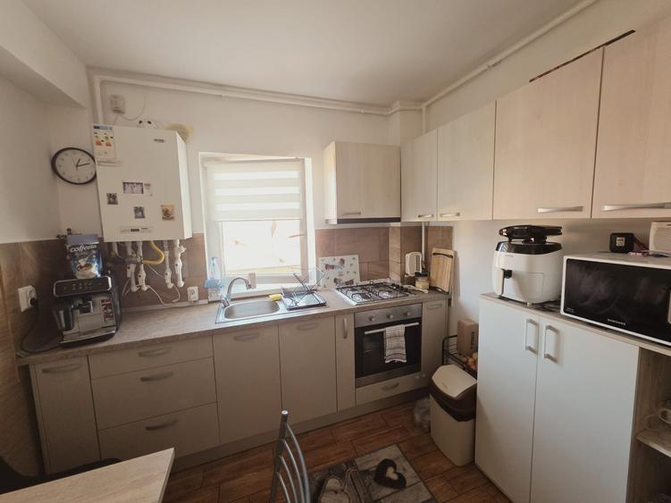 Vand apartament 2 camere bloc nou Codlea cu parcare privata - 5