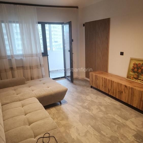 Apartament 2 camere , intersectia Mosilor cu Eminescu , decomandat