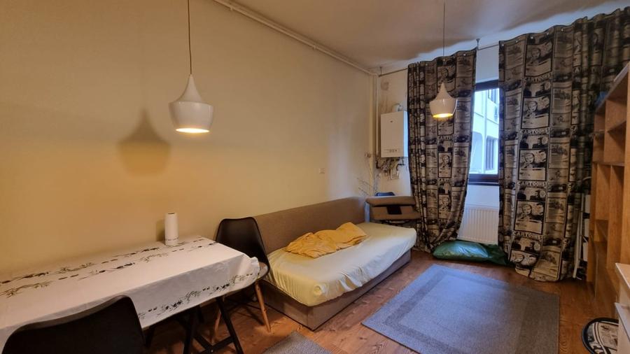 Garsoniera etaj 1 in Centru de inchiriat 200 Euro - 4