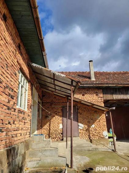 Casă cu 3 camere în Avram Iancu (Vârfurile)