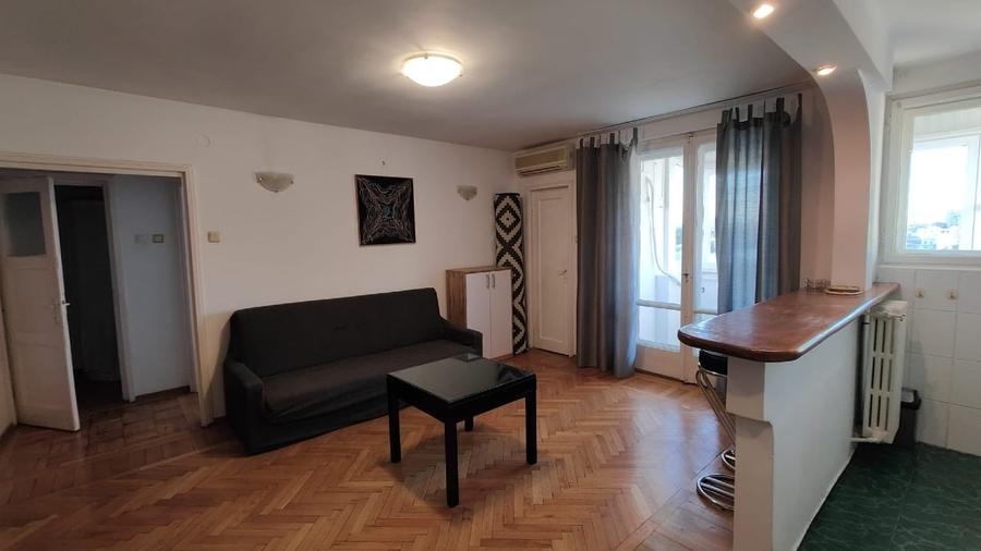 Apartament cu 2 camere semidecomandat, mobilat în Calea Victoriei