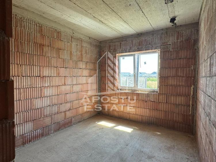 Duplex cu 3 camere cu Canalizare în Urseni