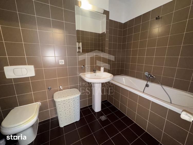 Apartament cu 3 camere în Văcăresti
