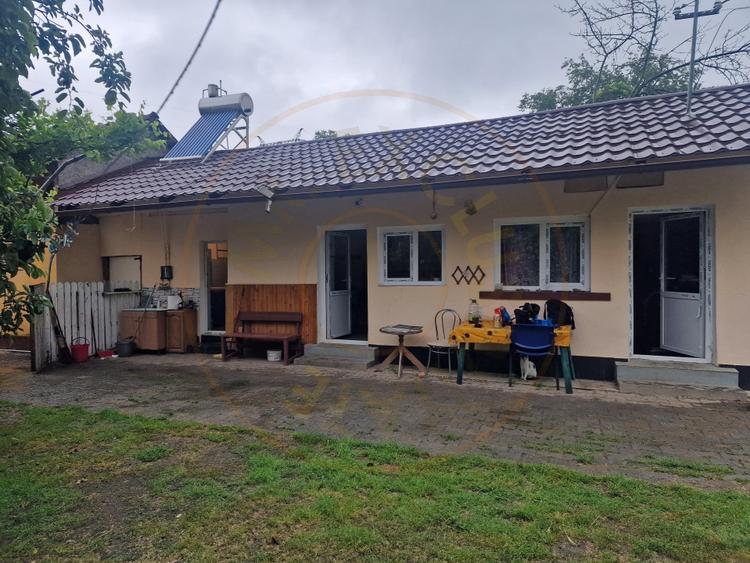 Casă individuală cu 3 camere cu Canalizare în Lunca Corbului