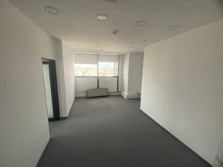 Birou, de 590.78002929688 mp, în Universitate