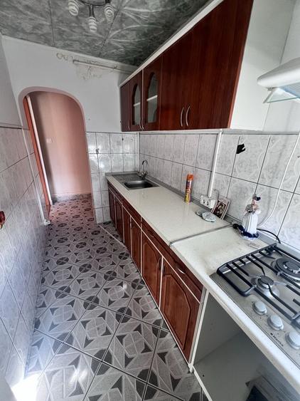 Apartament cu 2 camere decomandat în Micro 6