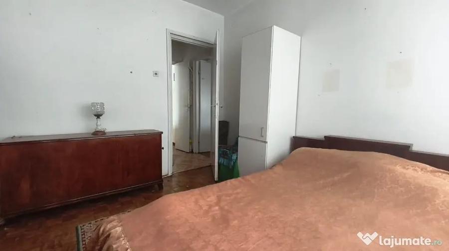 Apartament cu 2 camere decomandat în Zamfirescu