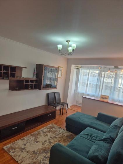 Apartament cu 2 camere decomandat în Obor