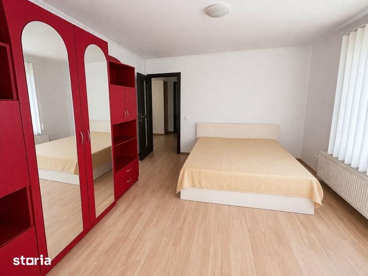 Apartament cu 3 camere semidecomandat în Bună Ziua