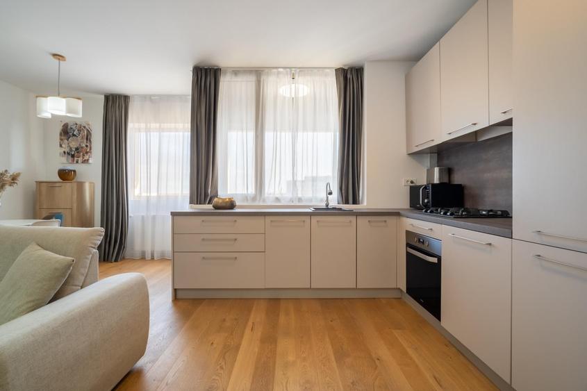 Apartament cu 2 camere semidecomandat, mobilat în Aviației