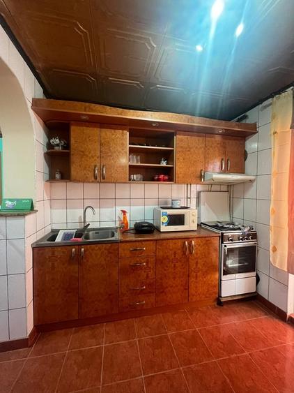 Apartament cu 2 camere decomandat în Confecții