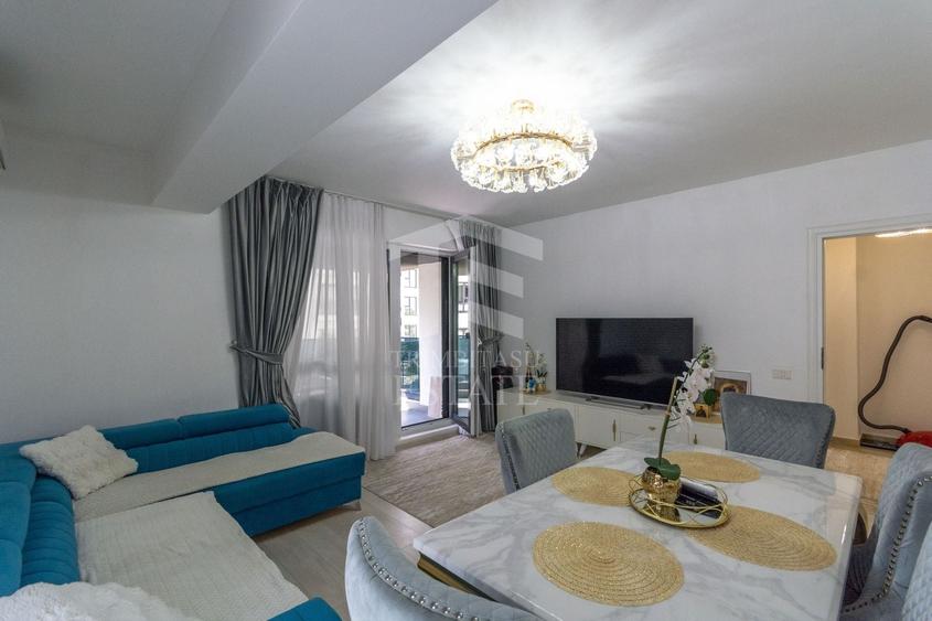 Apartament cu 3 camere decomandat în Baicului