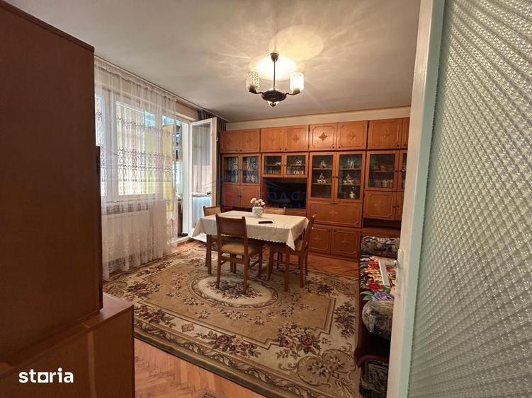 Apartament cu 2 camere decomandat, mobilat în Ultracentral