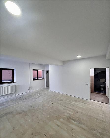 Vila de inchiriat-Finisaje la alegere-Renovata 2025-Destinat - 16