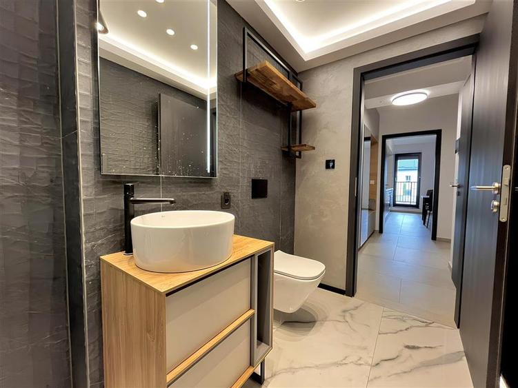 Garsoniera cu Parcare Subterana in Cosmopolit zona Centrala - 8