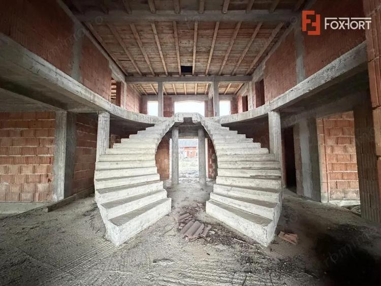 OPORTUNITATE - Casa individuala la rosu, teren de 851 mp in Peciu Nou - 6