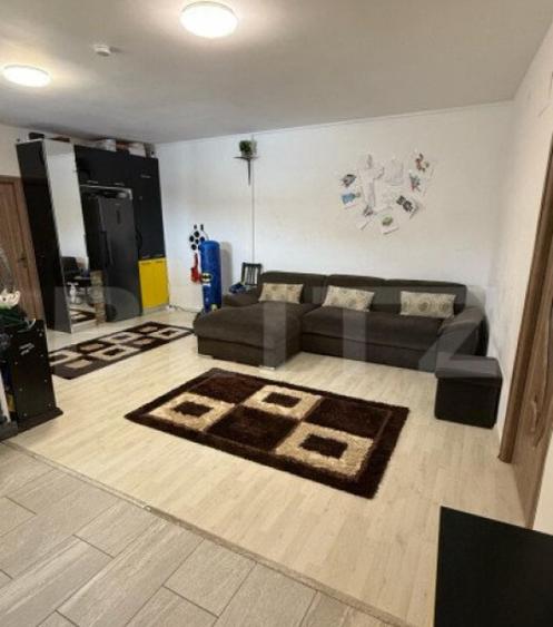 Casa parter 100 mp utili, teren 880 mp, toate utilitatile, C - 10