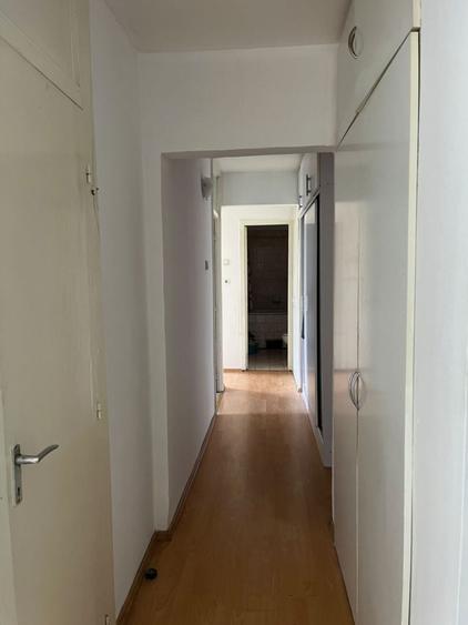 Apartament 3 camere de vânzare – 96.000 € - 3