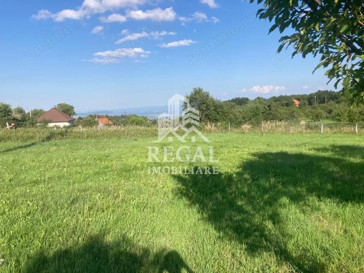 Teren de vanzare in Ghelari 1.262 mp, intravilan - 2