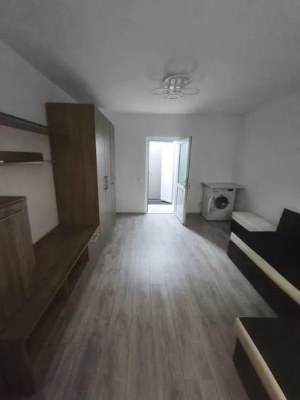 Garsoniera de vanzare Constanta zona Cet - 1