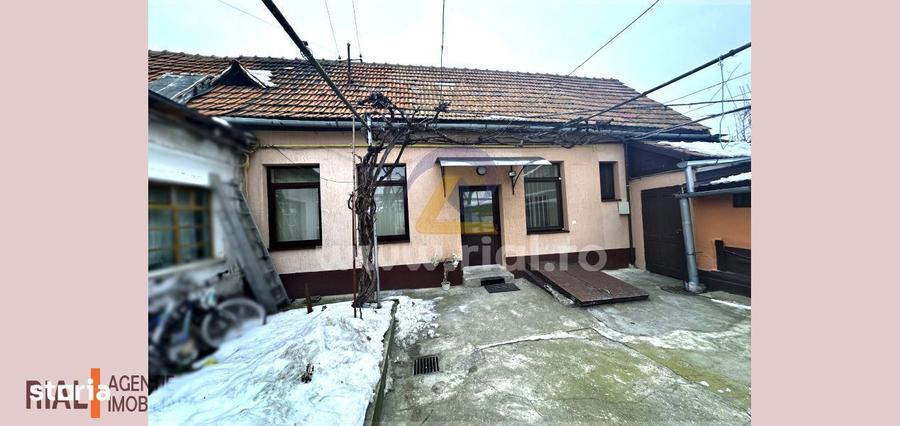 Apartament la curte comuna| Zona Semicentrala - 1