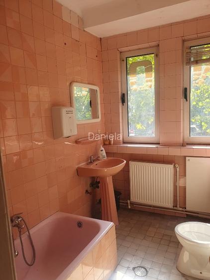 Apartament 4 camere ultracentral bl. Patria Apartament 4 camere ultracentral bl. Patria