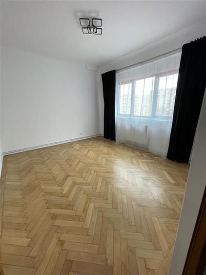 apartament 3 camere Piata Muncii, la 1 minut de gura de metrou, 90mp utili ,etaj - 10